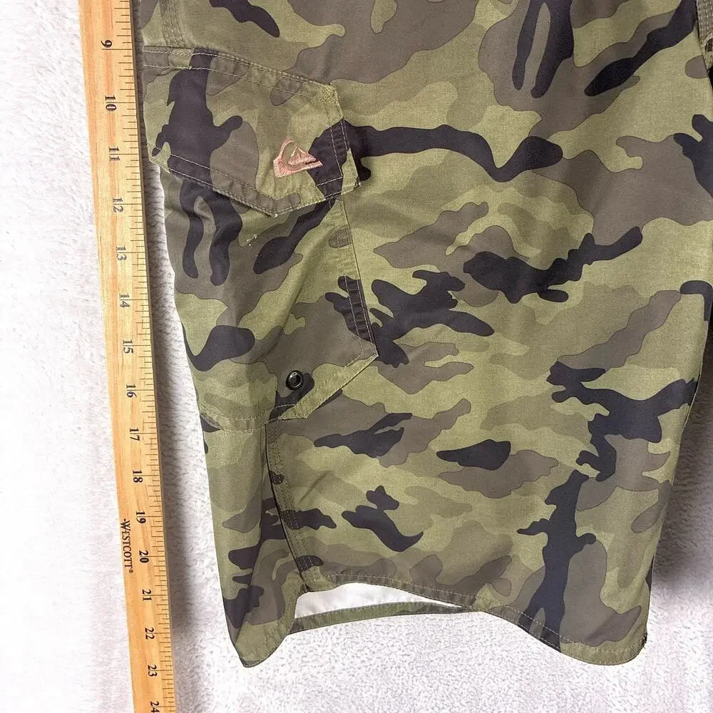 Quiksilver Board Shorts Men 36 Green Camo Cargo Preppy Beach SoCal Surf Y2K